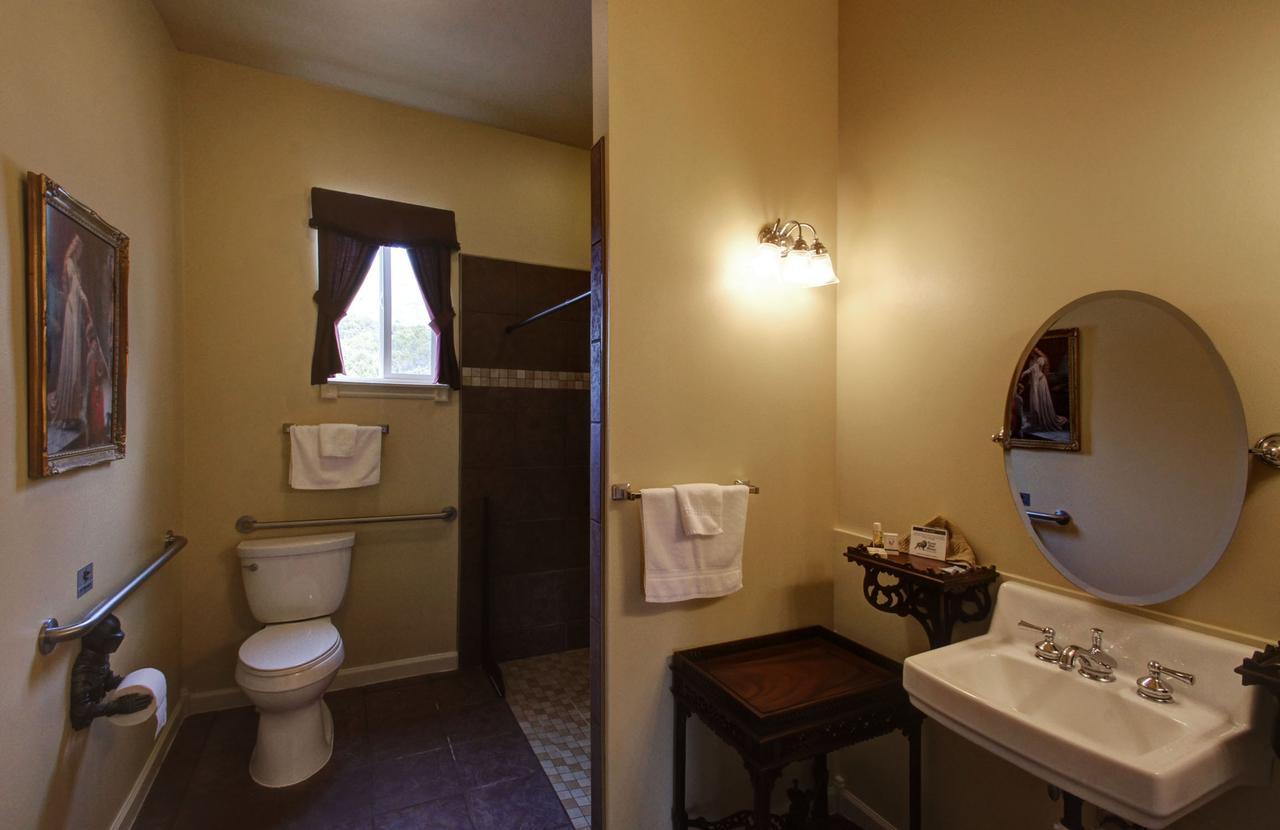 Bed and Breakfast Lions Gate Manor Lava Hot Springs Esterno foto