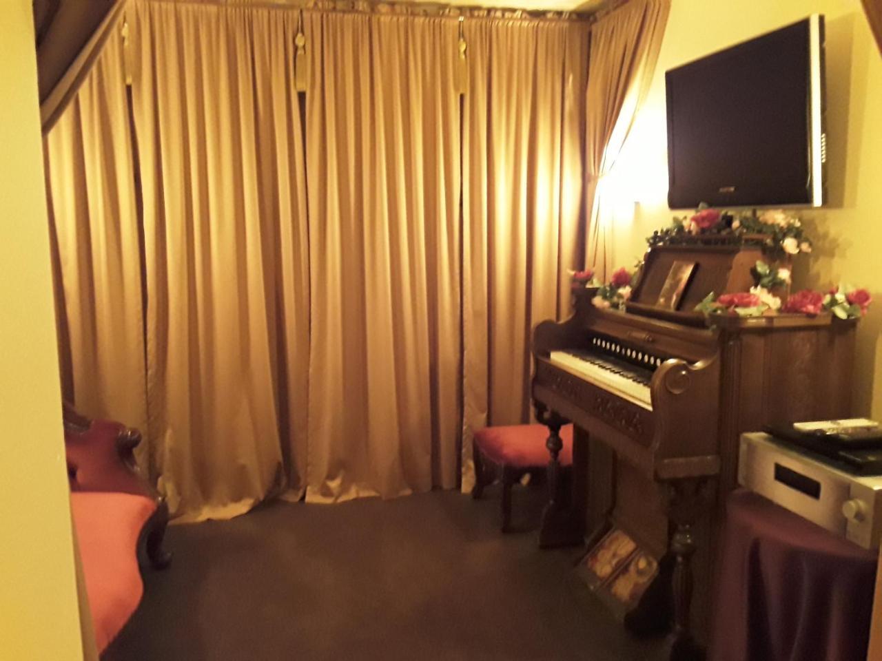 Bed and Breakfast Lions Gate Manor Lava Hot Springs Esterno foto