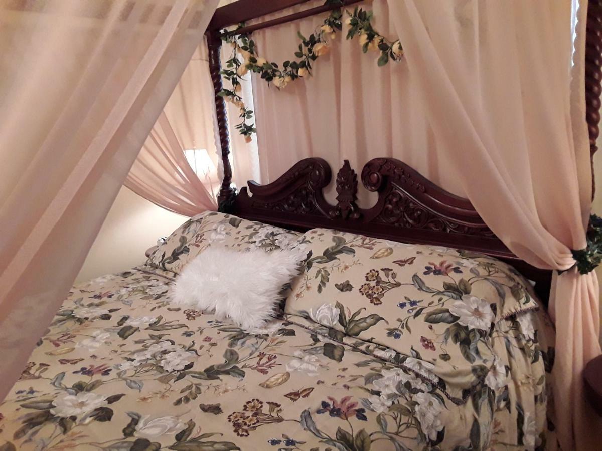 Bed and Breakfast Lions Gate Manor Lava Hot Springs Esterno foto
